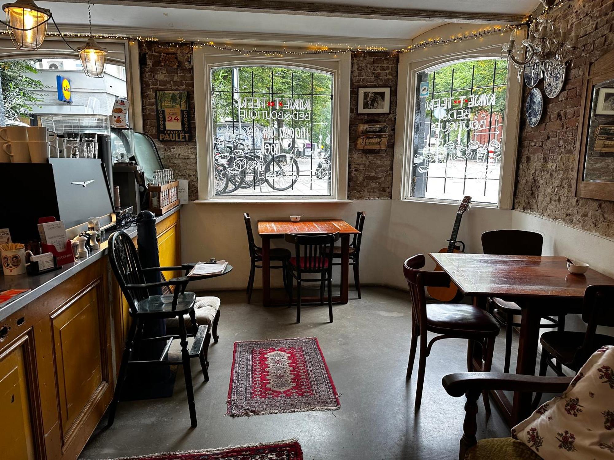 Nine-T-Teen Bed And Boutique Amsterdam Eksteriør bilde
