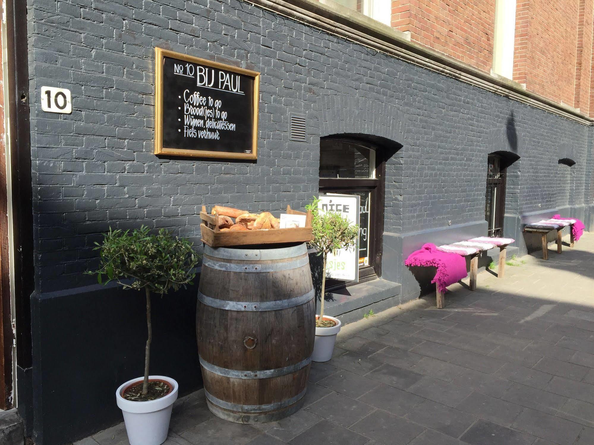 Nine-T-Teen Bed And Boutique Amsterdam Eksteriør bilde