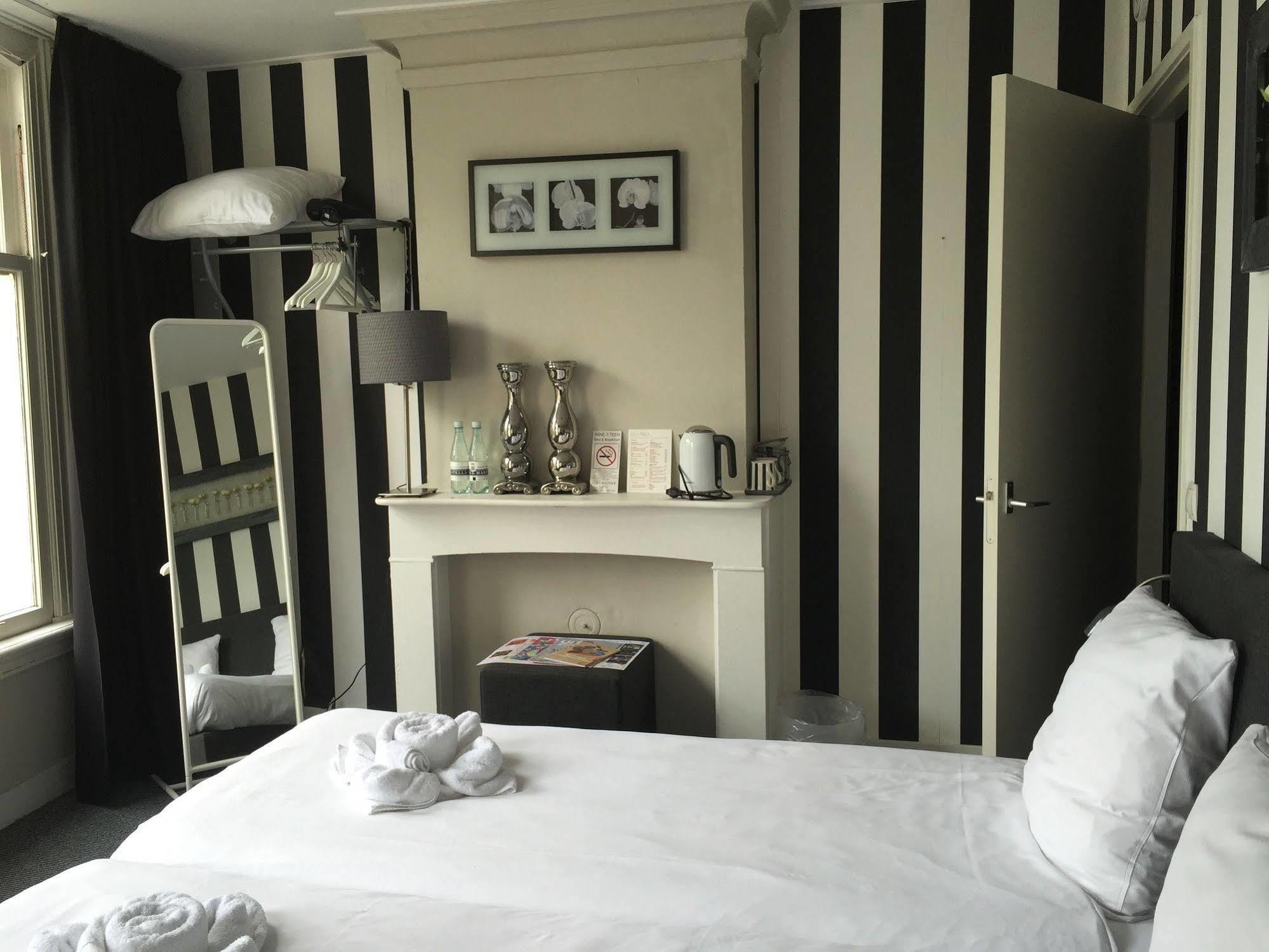 Nine-T-Teen Bed And Boutique Amsterdam Eksteriør bilde
